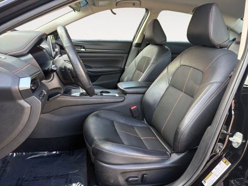 Used 2021 Nissan Altima 2.5 SR FWD image 4