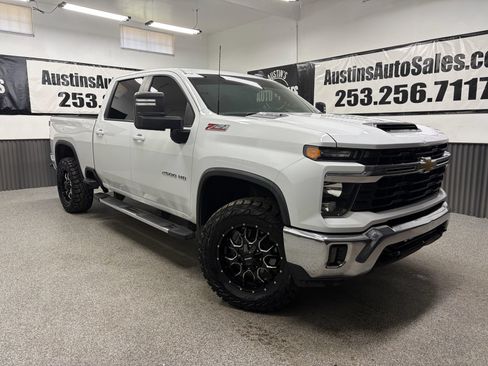 Used 2024 Chevrolet Silverado 2500 LT AWD/4WD image 1