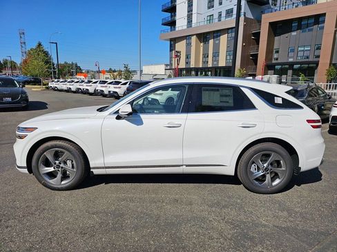 Used 2026 Genesis GV70 2.5T Advanced AWD/4WD image 8
