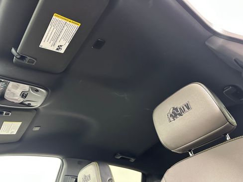 Used 2024 Chevrolet Colorado ZR2 w/ ZR2 Bison Edition image 13