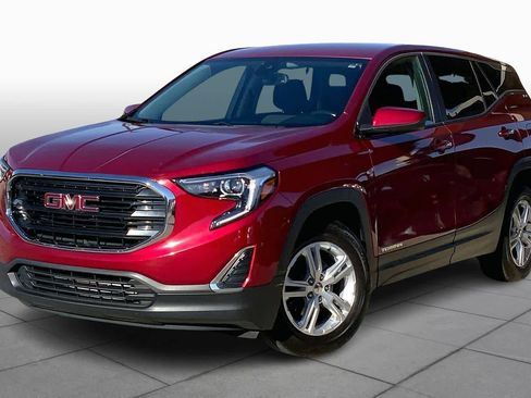 Used 2021 GMC Terrain SLE image 1