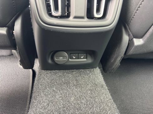 Certified 2023 Volvo C40 P8 Recharge Plus w/ Climate Package AWD/4WD image 10