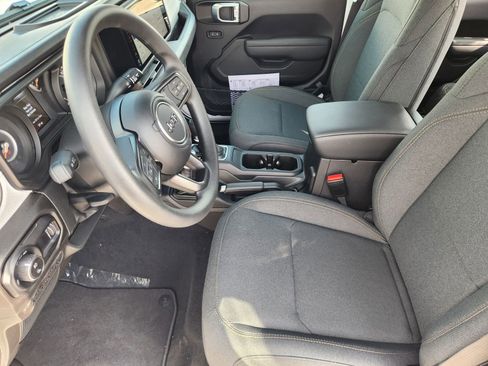 New 2026 Jeep Gladiator Sport image 12