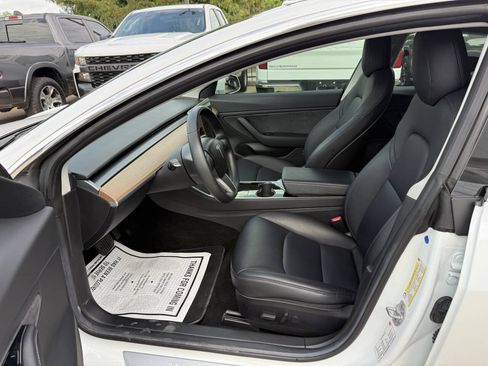 Used 2018 Tesla Model 3 Long Range RWD image 7