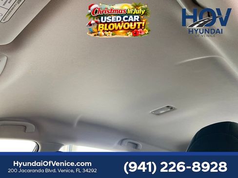 Used 2017 Nissan Rogue S FWD image 12