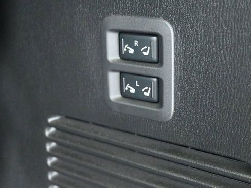 Used 2023 Nissan Armada Platinum w/ Captain's Chairs Package image 47