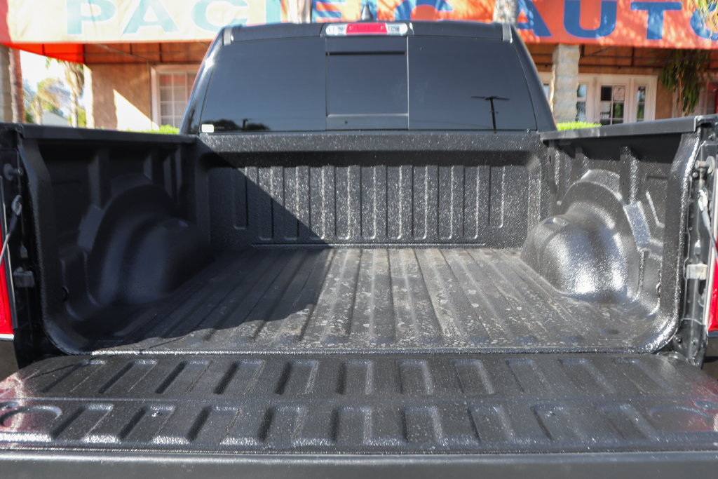 Used 2023 RAM 1500 Laramie AWD/4WD image 9