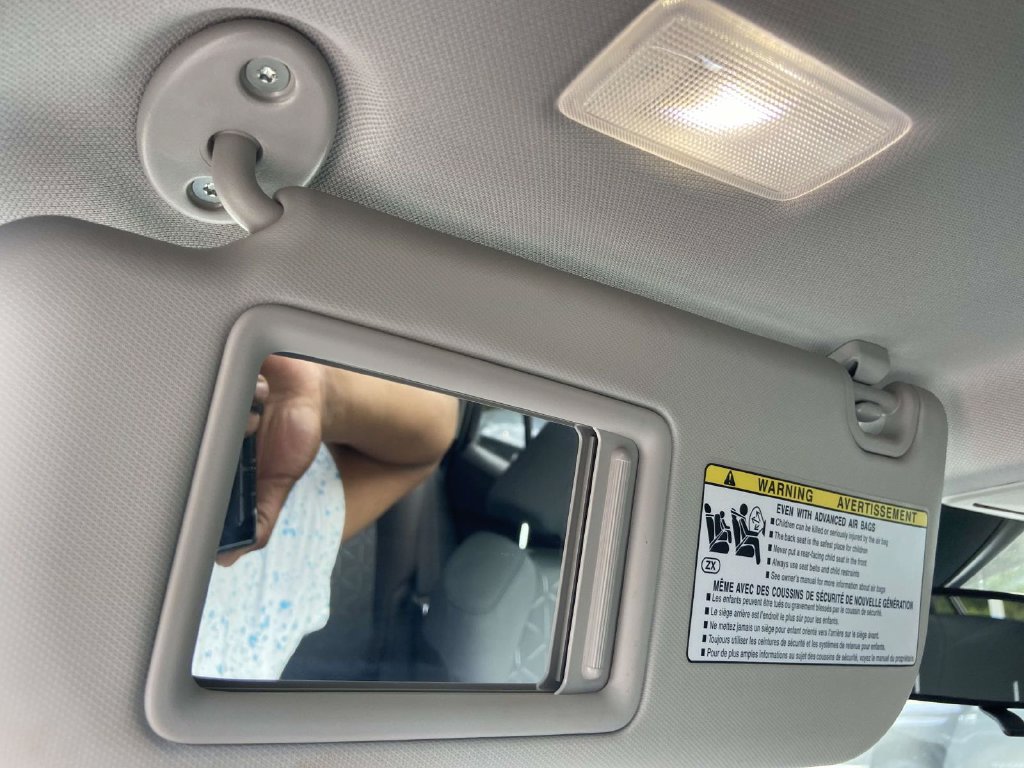 Used 2025 Toyota RAV4 XLE w/ Convenience Package FWD image 31