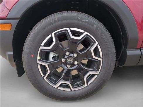 New 2026 Ford Bronco Sport Outer Banks w/ Outer Banks Tech Package+ AWD/4WD image 10