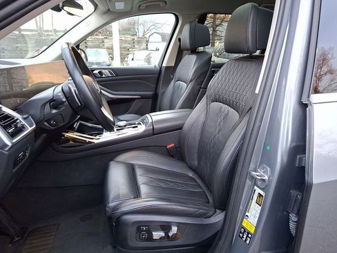 Used 2023 BMW X7 xDrive40i image 11