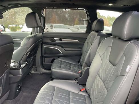 Certified 2025 Kia Telluride SX Prestige X-Pro image 4