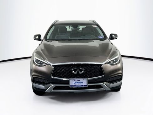 Used 2019 INFINITI QX30 Premium w/ Navigation Package image 2