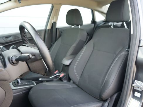 Used 2017 Ford Fiesta SE image 21