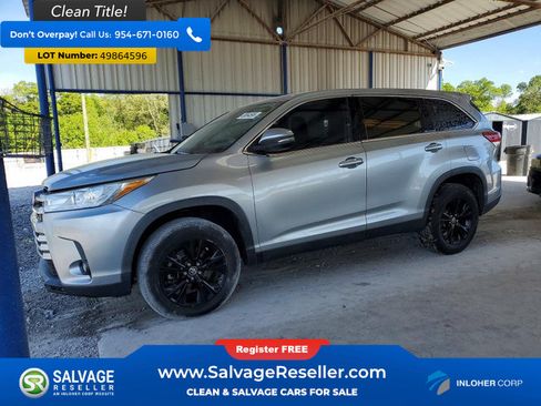 Used 2019 Toyota Highlander Plus FWD image 1
