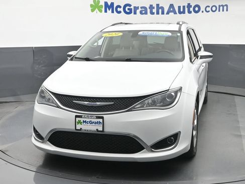 Used 2020 Chrysler Pacifica Limited FWD image 22