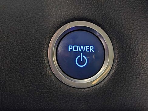 Used 2024 Toyota Tundra Limited AWD/4WD image 19