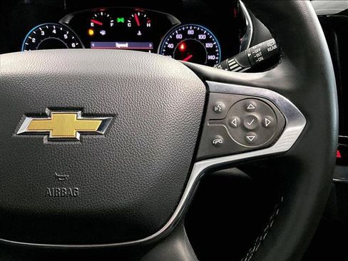 Used 2023 Chevrolet Traverse LT FWD image 21