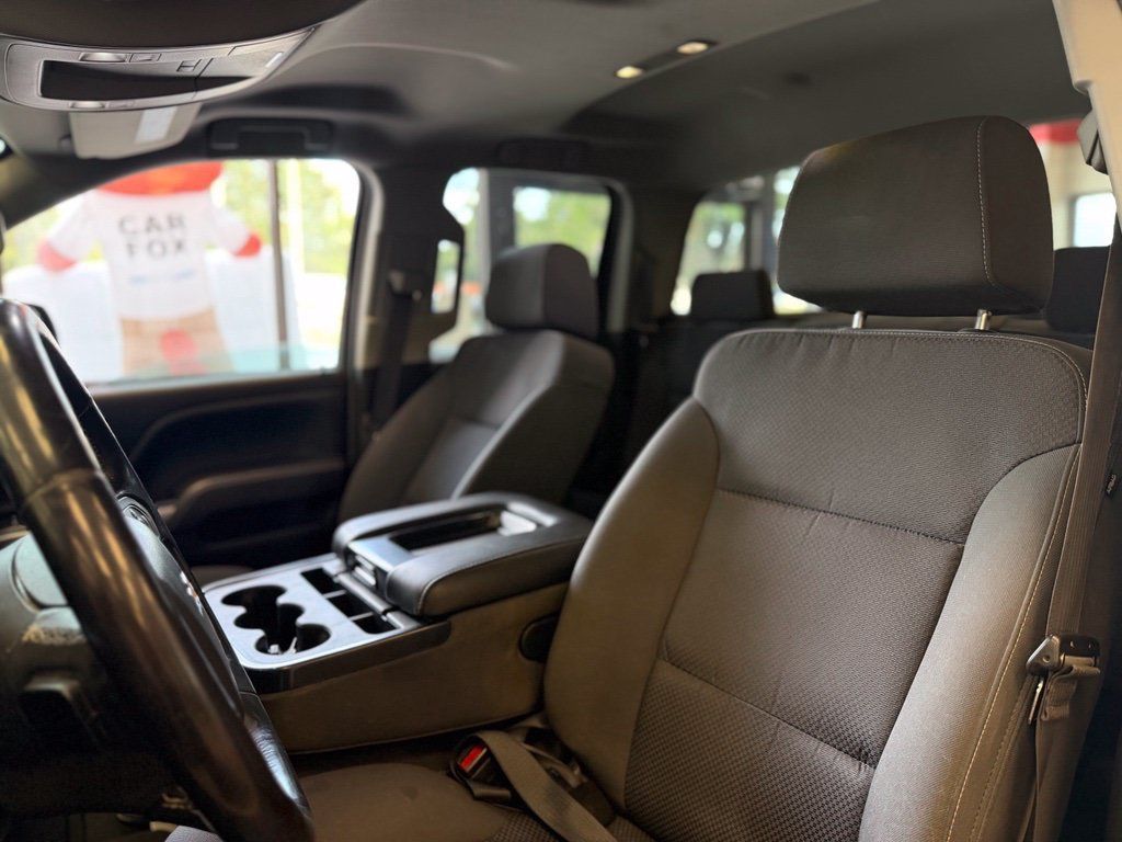 Used 2019 Chevrolet Silverado 1500 LT w/ All Star Edition AWD/4WD image 8