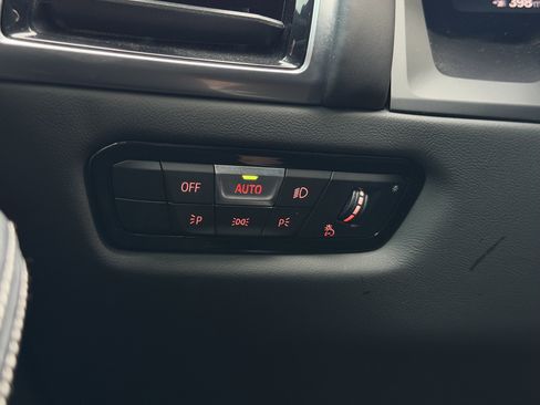 Used 2020 BMW 840i Coupe w/ M Sport Package image 39