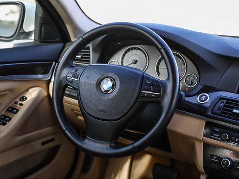 Used 2011 BMW 550i 550i image 14