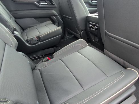 New 2026 GMC Yukon Elevation AWD/4WD image 30