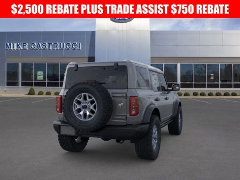 New 2025 Ford Bronco Badlands image 8