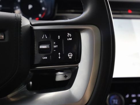 Used 2023 Land Rover Range Rover SE image 22