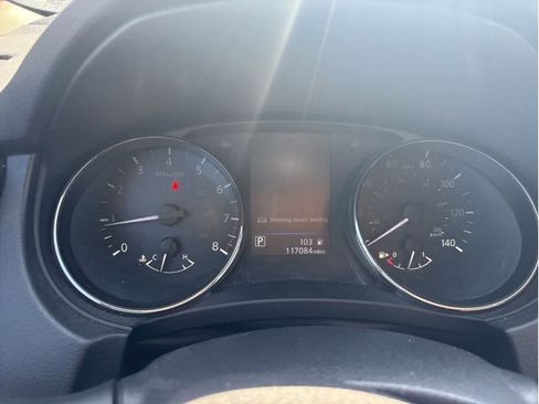 Used 2018 Nissan Rogue SL w/ Premium Package image 19