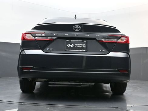 Used 2025 Toyota Camry LE image 23