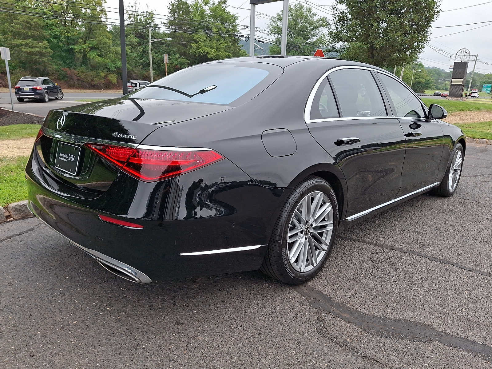 Certified 2023 Mercedes-Benz S 580 4MATIC Sedan image 6