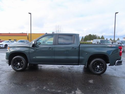 Used 2025 Chevrolet Silverado 1500 LT image 4