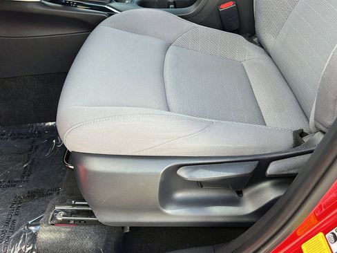 Used 2024 Toyota Corolla Cross AWD Hybrid image 15