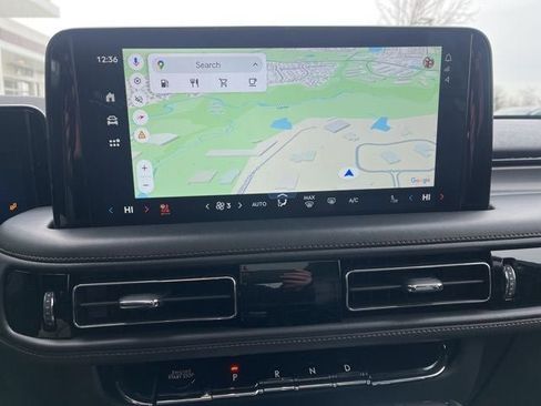 Used 2025 Lincoln Aviator Premiere image 34