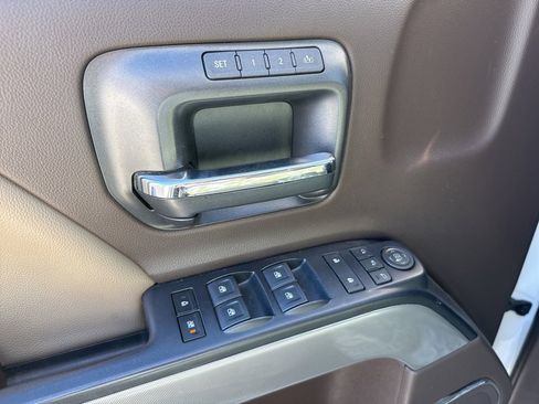Certified 2018 Chevrolet Silverado 2500 LTZ w/ Duramax Plus Package image 28