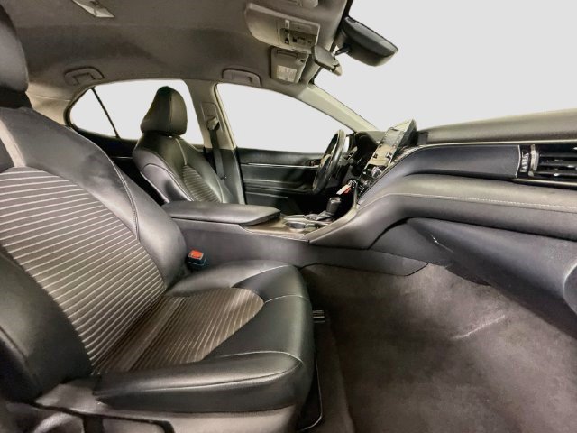 Used 2021 Toyota Camry SE FWD image 27