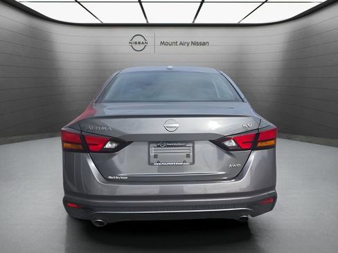 Certified 2023 Nissan Rogue SV w/ SV Premium Package image 21