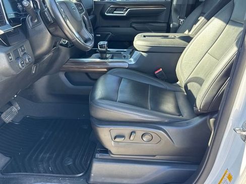 Used 2022 Chevrolet Silverado 1500 RST w/ Convenience Package II image 10