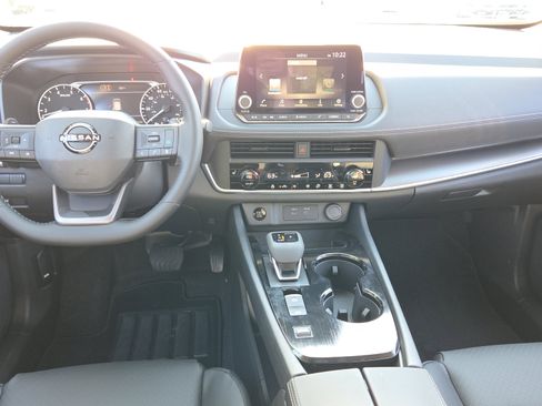 New 2026 Nissan Rogue SV FWD image 12