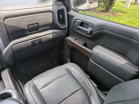 Used 2020 GMC Sierra 1500 SLT w/ SLT Premium Plus Package AWD/4WD image 19