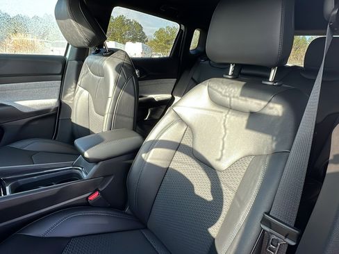 New 2026 Jeep Compass Latitude image 17