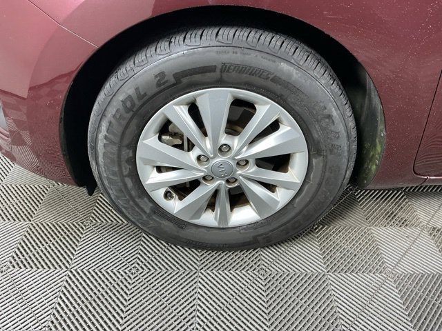 Used 2015 Kia Sedona LX FWD image 9