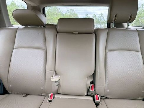 Used 2014 Toyota 4Runner Limited AWD/4WD image 24