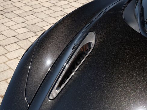 Used 2019 McLaren 720S Performance RWD image 20