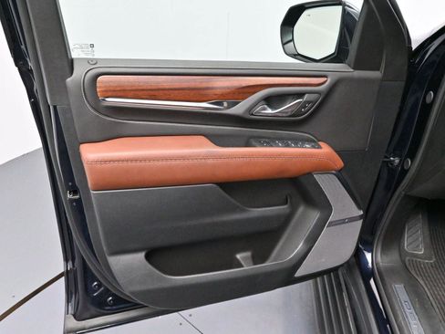 Used 2024 GMC Yukon Denali Ultimate image 9