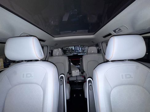 New 2025 Volkswagen ID. Buzz 1st Edition image 69