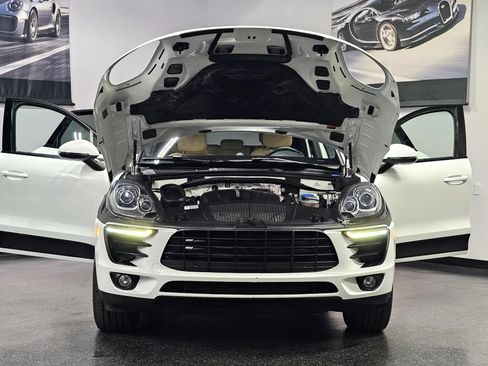 Used 2018 Porsche Macan Sport Edition AWD/4WD image 6