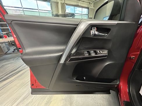 Used 2016 Toyota RAV4 SE image 51