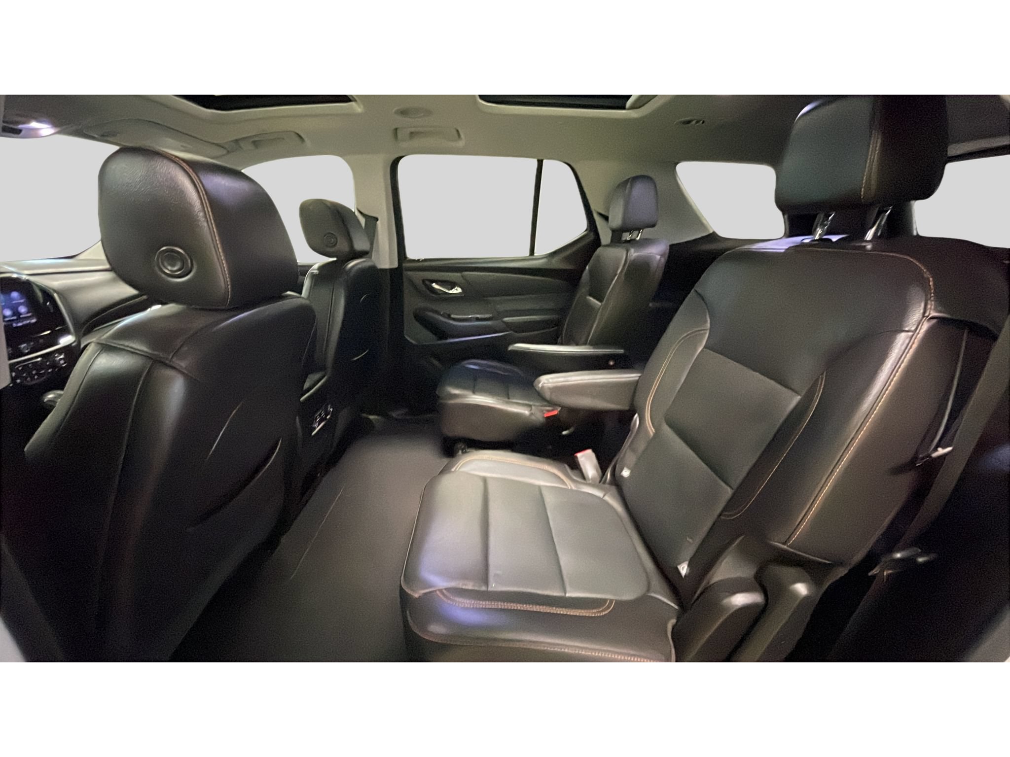 Used 2021 Chevrolet Traverse Premier w/ Redline Edition AWD/4WD image 14