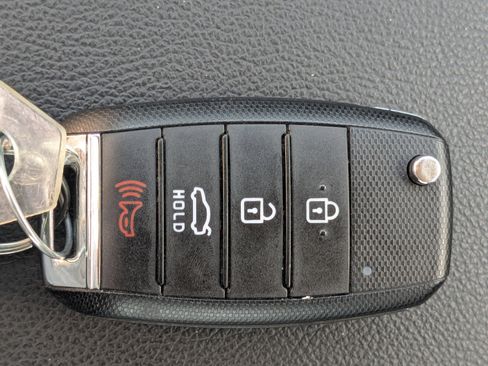 Used 2019 Kia Optima LX image 36