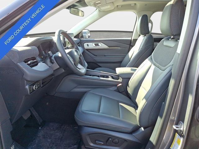 Used 2026 Ford Explorer Active w/ Active Comfort Package AWD/4WD image 9